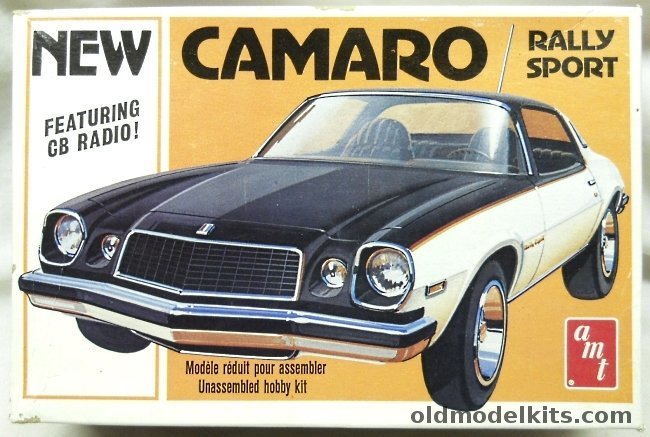 AMT 1/25 1977 New Chevrolet Camaro Rally Sport With CB Radio, T490 plastic model kit